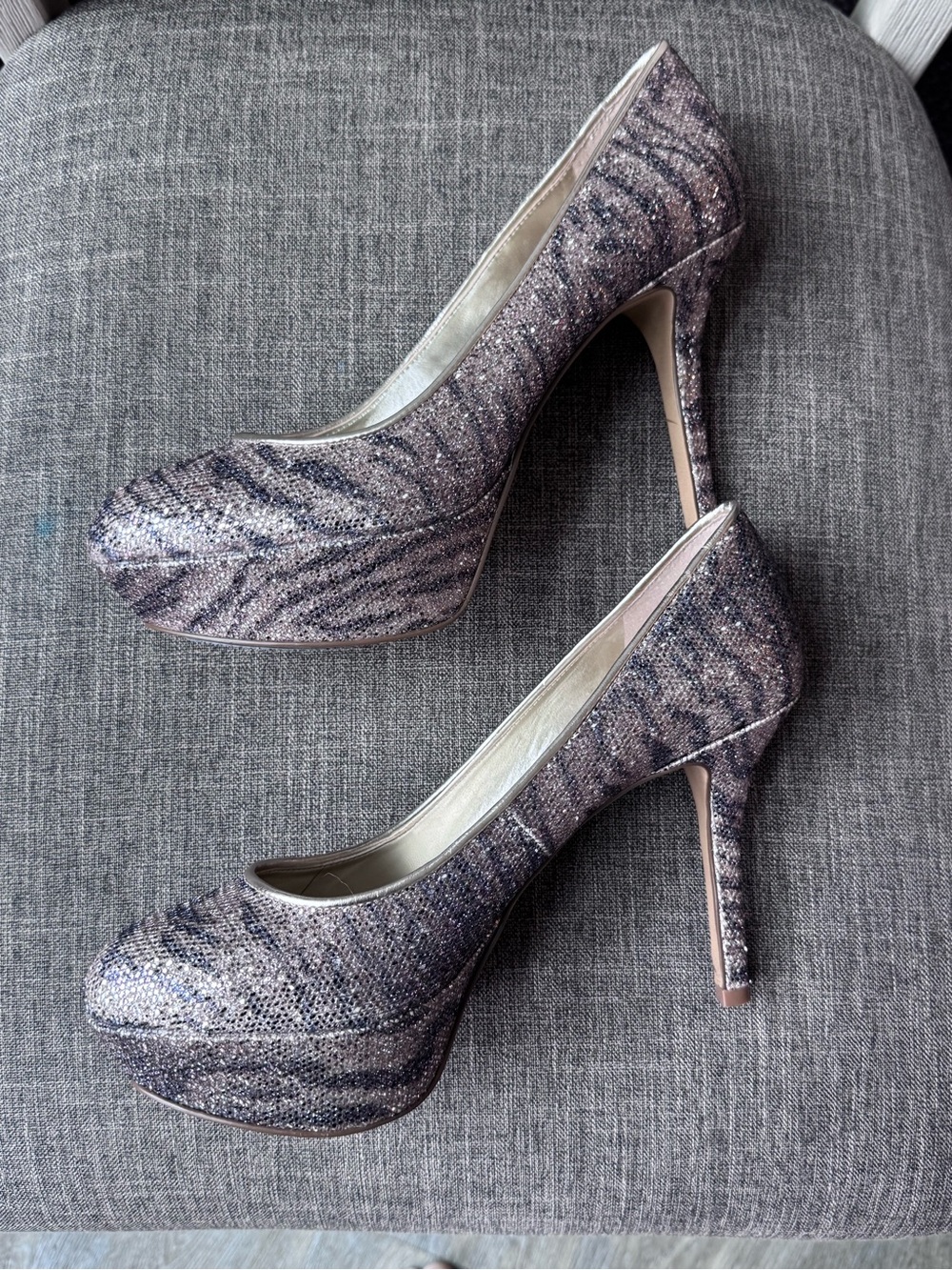 Nine West Mendoza Glitter Platform Pumps in Zebra Print Multi Color size 8 - Picture 6 of 10